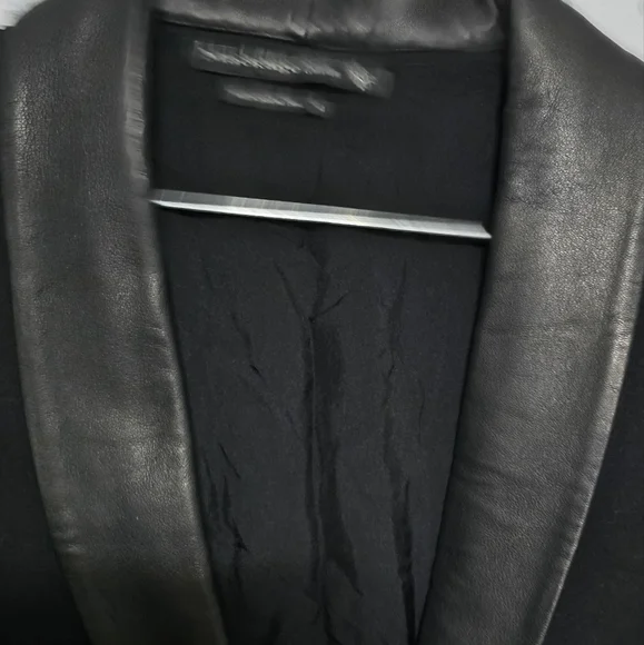 Mackage Cropped Jacket - Picture 9 of 9